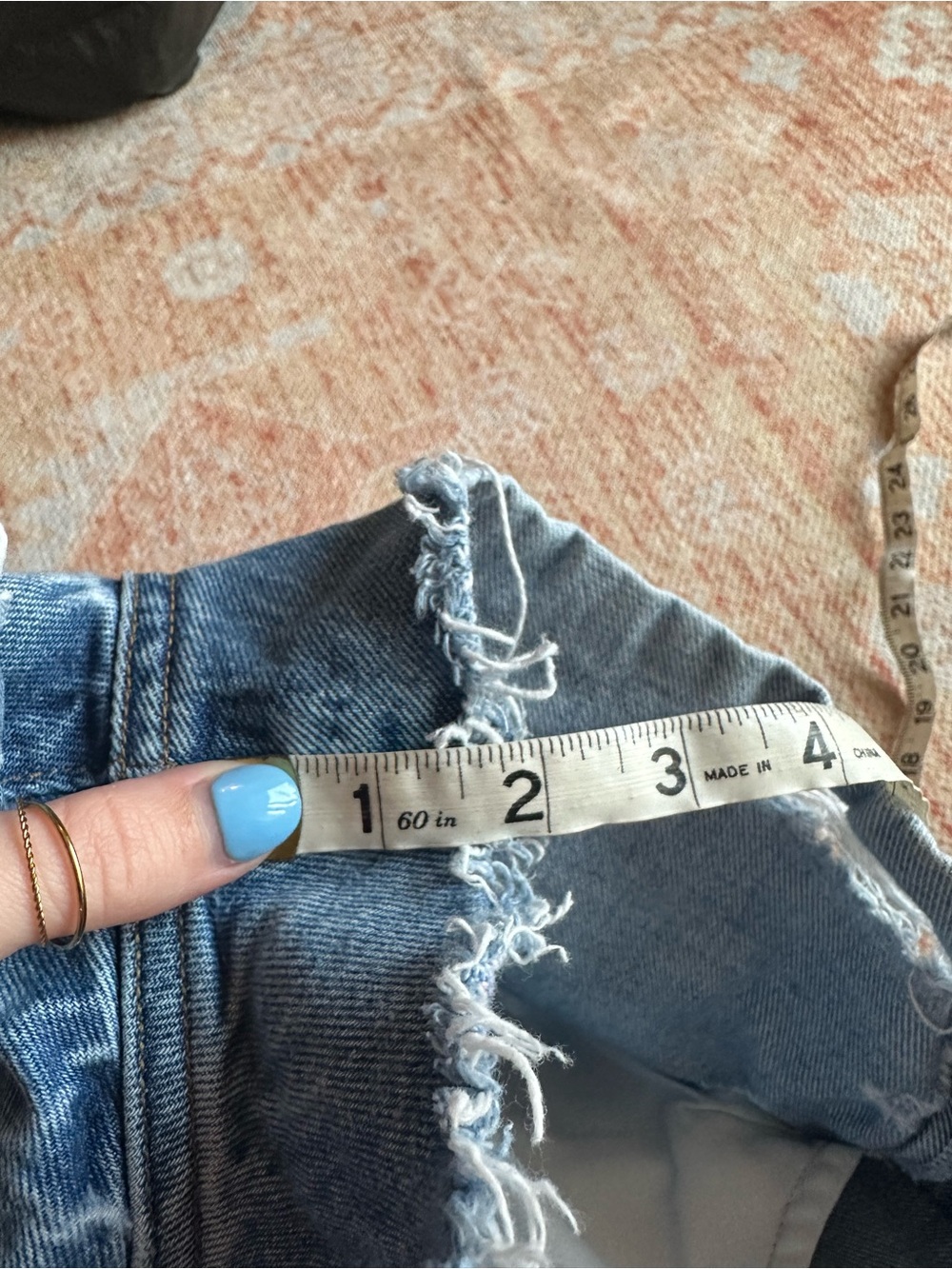 AGOLDE Parker vintage cut off shorts organic cotton Aritzia distressed size 25 - Picture 9 of 9